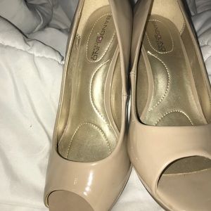 Nude Heels. Size Six.